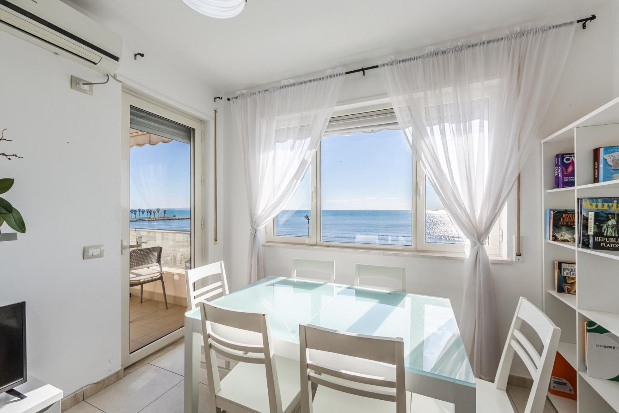 The Beachfront Apartment Durrës Zewnętrze zdjęcie